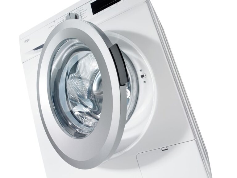 Helposti avattava luukku